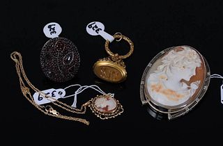 Group of 14kt Gold Jewelry