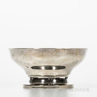 Georg Jensen Sterling Silver Bowl, Denmark, c. 1930, pattern no. 414C, dia. 8 5/8 in., approx. 14.3 troy oz.