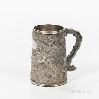 Chinese Export Silver Cup, late 19th/early 20th century, indistinct mark to under "H_," ht. 5 in., approx. 9.9 troy oz.