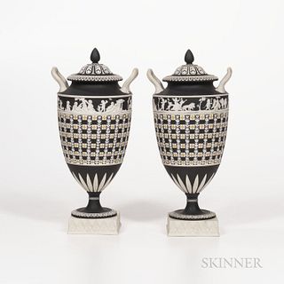 Pair of Wedgwood Tricolor Diceware Jasper Dip Vases and Covers, England, 19th century, applied white relief with black ground and yello