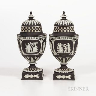Pair of Wedgwood Tricolor Diceware Jasper Dip Vases and Covers, England, 19th century, applied white classical relief to a chocolate br