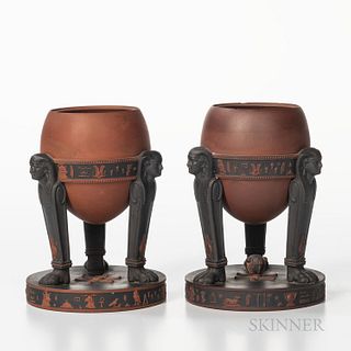 Pair of Wedgwood Rosso Antico Egyptian Tripod Vases, England, early 19th century, applied black basalt sphinx-form legs and black washe