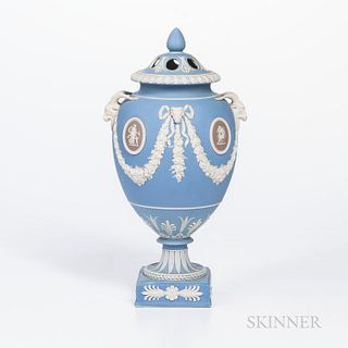 Wedgwood Tricolor Jasper Dip Potpourri Vase and Cover, England, mid-19th century, light blue ground with lilac medallions and applied w