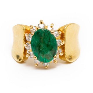 14K Gold. Emerald and Diamond Ring