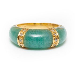 18kt Gold Green Gemstone and Diamond Ring
