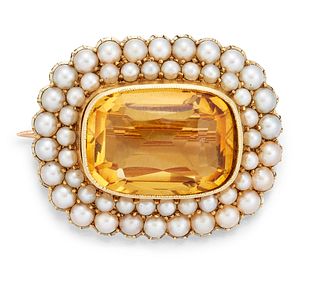 A 15CT CITRINE AND SPLIT PEARL BROOCH, the rectangular mixe