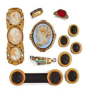 A COLLECTION OF 19TH CENTURY JEWELLERY,? to include a suite