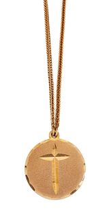 A 9 CARAT GOLD PENDANT AND CHAIN, the round pendant hallmar