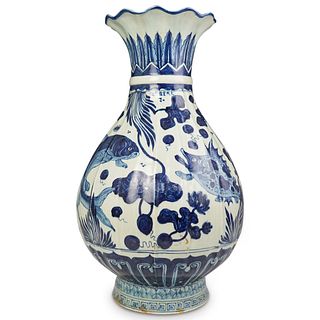 Antique Chinese Blue & White Porcelain Vase