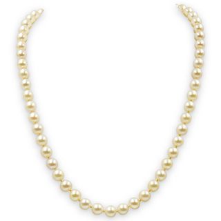 Ladies Beaded Pearl Necklace & 14K Clasp