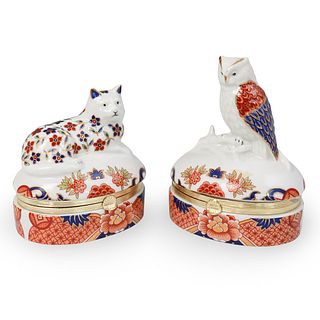 Pair of Porcelain Pillboxes