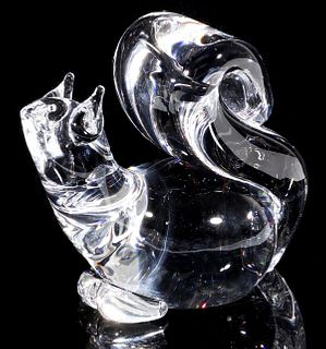 A STEUBEN ART GLASS CRYSTAL SQUIRREL
