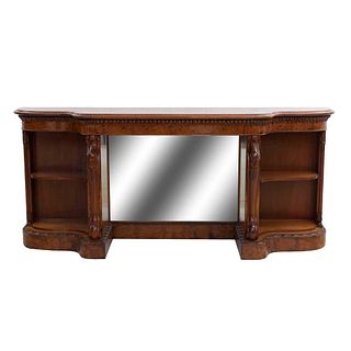 Aparador. SXX. Elaborado en madera enchapada. Con cubierta irregular y vano central con espejo de luna rectangular. 92 x 210 x 46 cm