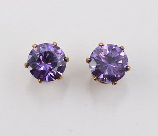 Pair of Purple Stone Fashion Stud Earrings