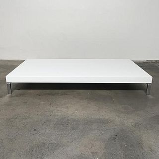 Greggy Coffee Table (White)