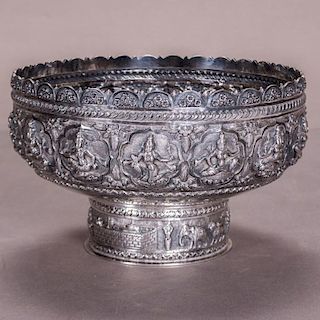 An Edward and Sons (Glasgow) Sterling Silver Footed Bowl, 19th Century.