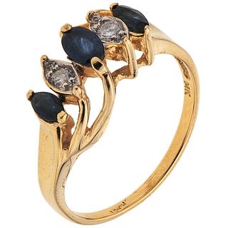 SAPPHIRES AND DIAMONDS RING. 14K YELLOW GOLD