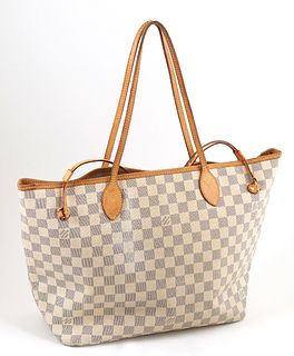 Louis Vuitton Neverfull MM Ivory Coated Canvas Damier Azur Shoulder Bag, with vanchetta straps and golden brass hardware, opening to...