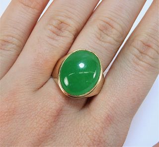 Chinese 14K Gold Apple Green Jadeite Ring