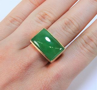 Chinese 14K Gold Apple Green Jadeite Ring