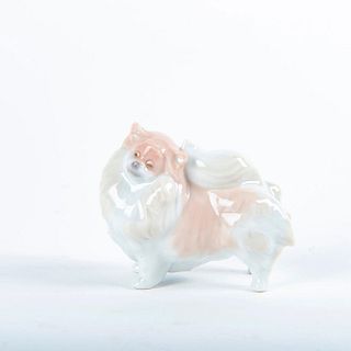 Lladro Porcelain Figurine, Pomeranian Dog 01008338
