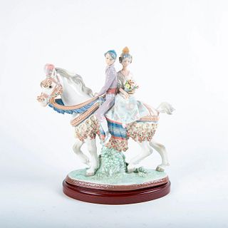 Lladro Porcelain Figurine Valencian Couple On Horse 01001472
