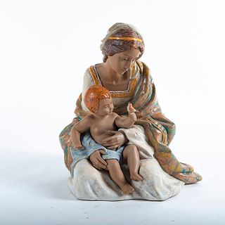 Lladro Porcelain Figurine, Loving Mother 01012409
