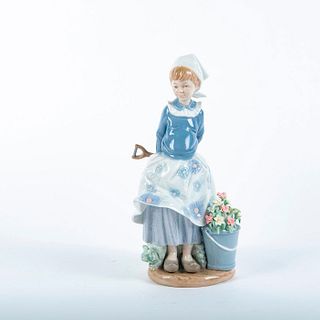 Lladro Porcelain Figurine, Little Dutch Gardener 01005671