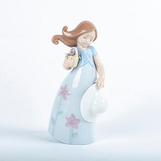Lladro Porcelain Figurine, Little Violet Girl 01008043