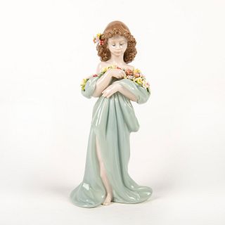 Lladro Porcelain Figurine, Petals Of Love 01006346