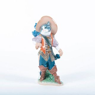 Lladro Porcelain Figurine; Puss In Boots 01008599