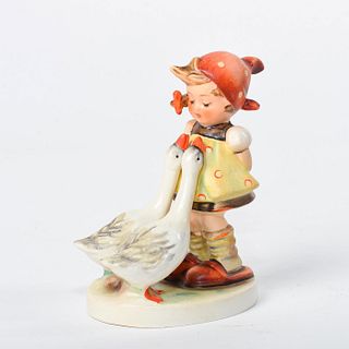 Goebel Hummel Figurine, Goose Girl 47
