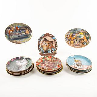 15 Collectible Ceramic Collectors Plates, Cats