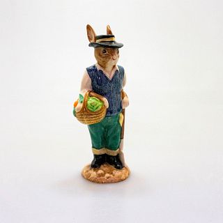 Beswick Country Folk Figurine, Gardener Rabbit ECF12