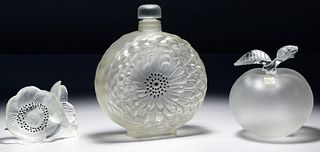 Lalique Crystal 'Dahlia', 'Double Anemone' and 'Pomme' Assortment