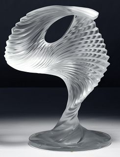 Lalique Crystal 'Trophee' Sculpture