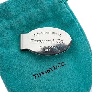 Clip para billetes en plata .925 de la firma Tiffany & Co. Colección please return To. Peso: 17.3 g.