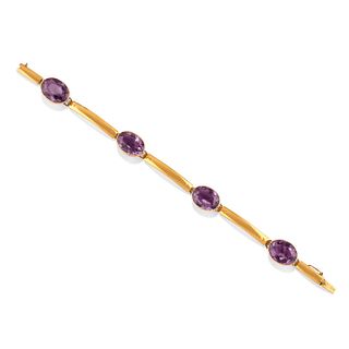 A 18K yellow gold and amethyst bracelet