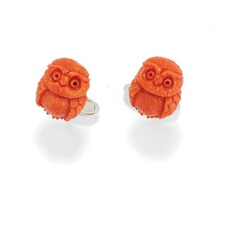 A 18K white gold and coral cufflinks