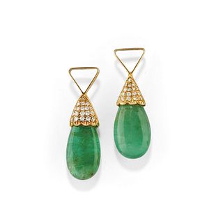 A couple of 18K yellow gold, emerald and diamond pendant earrings