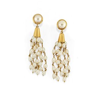 A 18K yellow gold and cultured pearl earclips