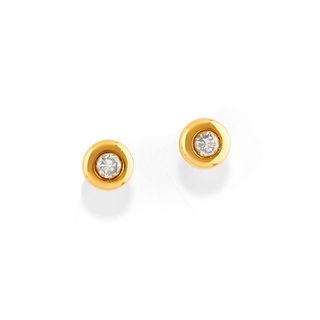 A 18K yellow gold and diamond earclips