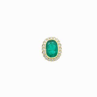Approx 15ct Emerald Set In 18K