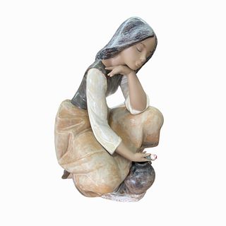 Lladro Porcelain Woman Figurine