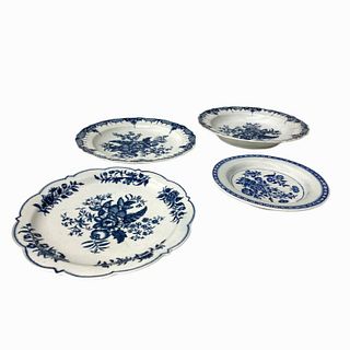 (4) Blue & White Chinese Export Porcelain Bowls