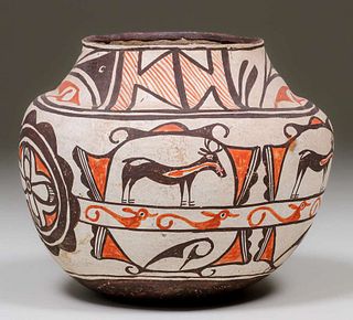 Zuni Pueblo Heart Line Deer Motif Vase c1900