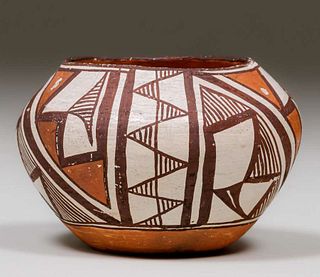 Acoma Pueblo Small Vase c1930