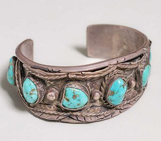 Vintage Navajo Sterling Silver & Turquoise Bracelet