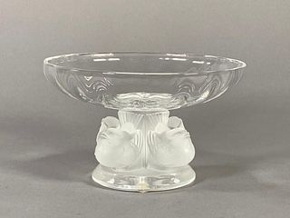 Lalique Molded and Frosted Glass Tazza, "Nogent"