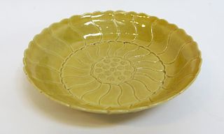 Yellow Glaze Porcelain Yongzheng Plate